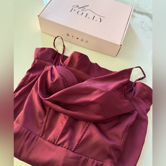 OH POLLY Satin🍷Dress- Size 6. - Picture 3 of 3